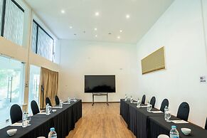 Estrella Hotel & Conference