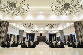 Estrella Hotel & Conference