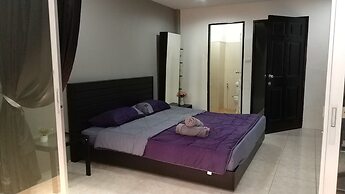 Desire Guesthouse Patong