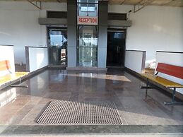 Rajasthani Rajwadi Hotel & Restaurant