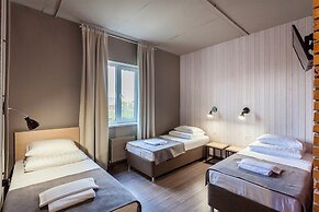 Stantsiya Narodnaya Hotel