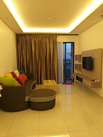 Raffles Suites Homestay