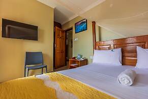 Palm Gardens and Guest House