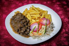 Palm Gardens and Guest House