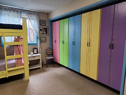 Inn the Clouds Hostel & Inn