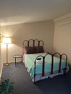 Inn the Clouds Hostel & Inn