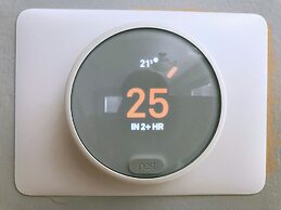 Entire 3 Bedroom Townhouse in Markham