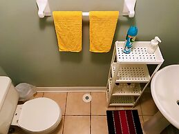 Entire 3 Bedroom Townhouse in Markham