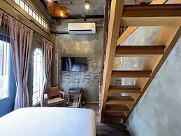 Central Old Town Cottage