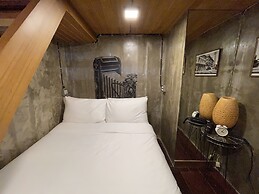 Central Old Town Cottage