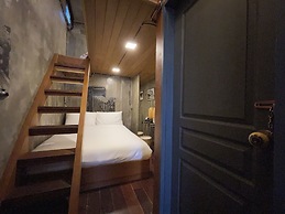 Central Old Town Cottage