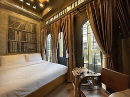 Central Old Town Cottage