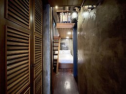 Central Old Town Cottage