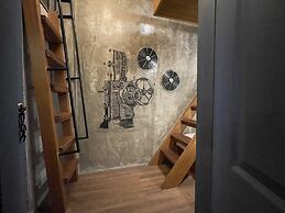 Central Old Town Cottage