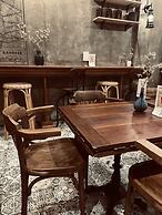 Central Old Town Cottage