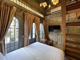 Central Old Town Cottage