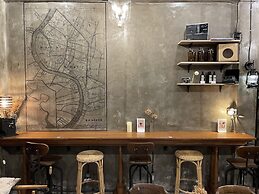 Central Old Town Cottage