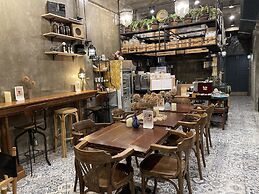 Central Old Town Cottage