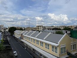 Central Old Town Cottage