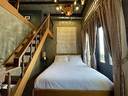 Central Old Town Cottage