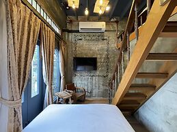 Central Old Town Cottage