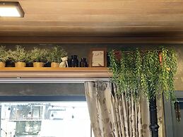 Central Old Town Cottage