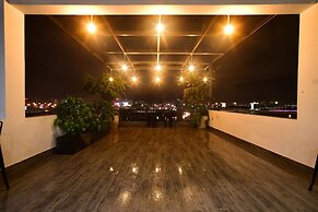 Karta Riverview Apartment