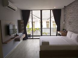 Karta Riverview Apartment