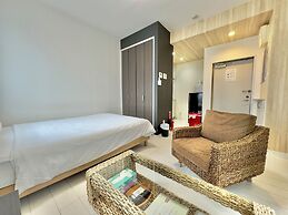 Little Island Okinawa Nago