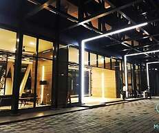 Expressionz Professional Suites by KL101