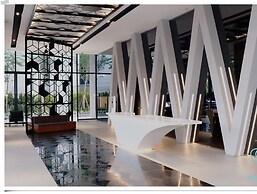 Expressionz Professional Suites by KL101