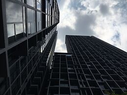 Expressionz Professional Suites by KL101