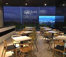 Expressionz Professional Suites by KL101