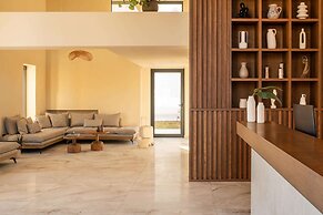 Ekati Mare Lifestyle Resort