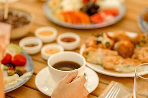 Ekati Mare Lifestyle Resort