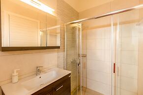 Ekati Mare Lifestyle Resort