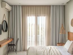 Ekati Mare Lifestyle Resort