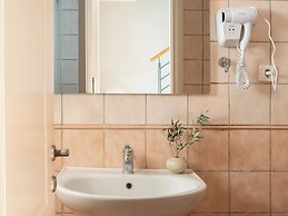 Ekati Mare Lifestyle Resort