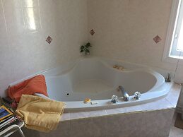 Cozy water front Montreal