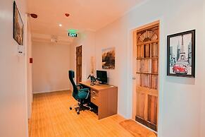 Kingswick Residences and Lodge