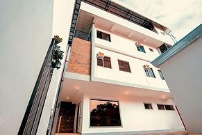 Kingswick Residences and Lodge