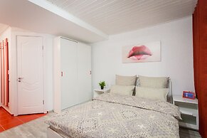 LeoHotels on 4th Sovetskaya,8