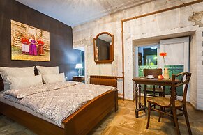 LeoHotels on 4th Sovetskaya,8