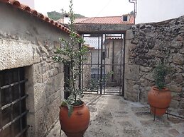 Casa do Abade - Solar de Goujoim