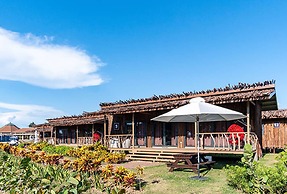 Crusoe Cabins Casobe