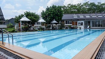 Front One Resort Magelang