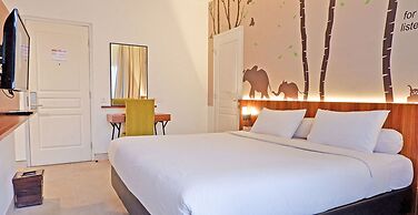 Front One Resort Magelang