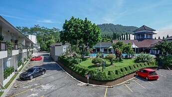 Front One Resort Magelang