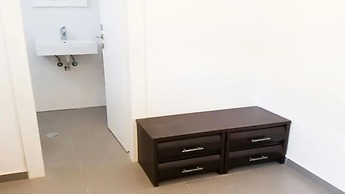 Luxury apt heart  Bat-Yam 3 m walk beach