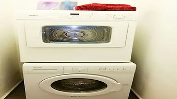 Luxury apt heart  Bat-Yam 3 m walk beach